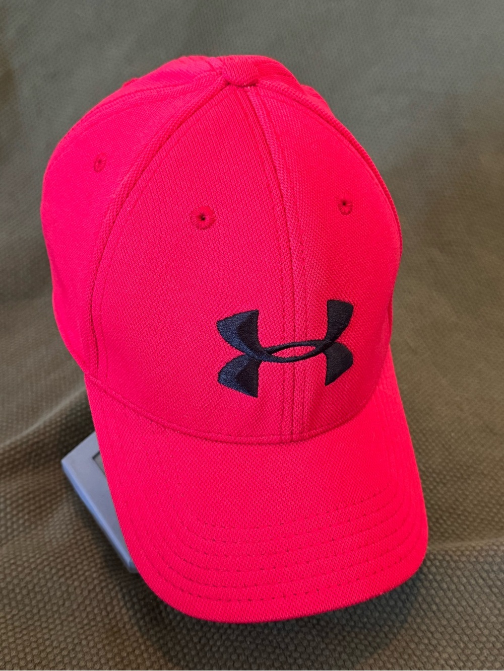 Under Armour Red Performance Cap - Picture 2 of 4